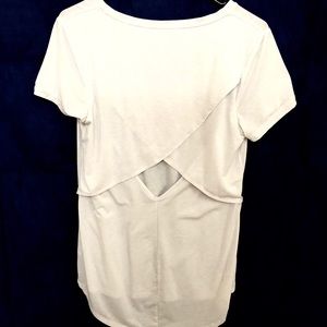 Athleta triangle back T-shirt